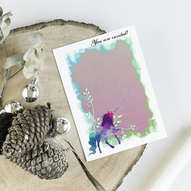 Unicorn-mall för grattis på födelsedagen helgkort (Skapare uppladdad)