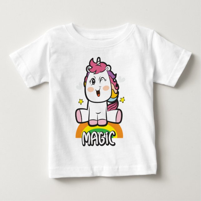 Unicorn med magi t shirt (Framsida)