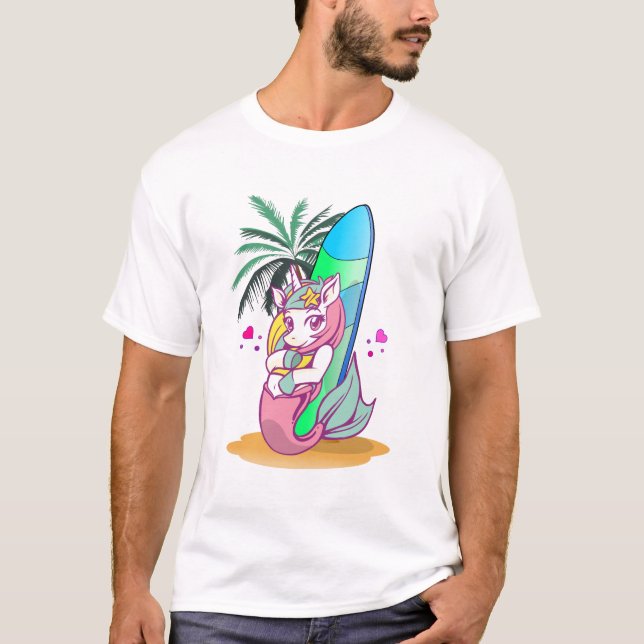 Unicorn med surfboard på stranden t shirt (Framsida)