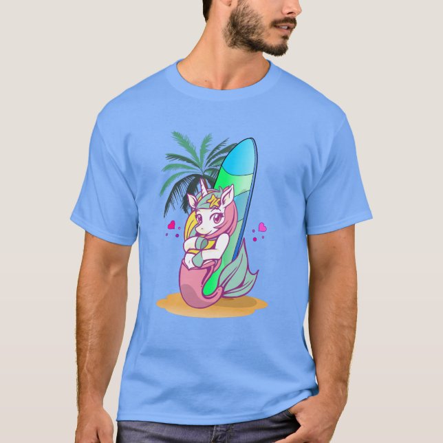Unicorn med surfboard på stranden t shirt (Framsida)