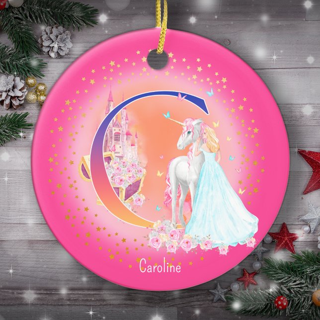 Unicorn och Princess Brev C Monogram jul Julgransprydnad Keramik (This pretty pink monogrammed Christmas ornament is perfect for your little princess!)