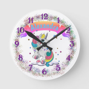 Unicorn och regnbågeglitter rund klocka