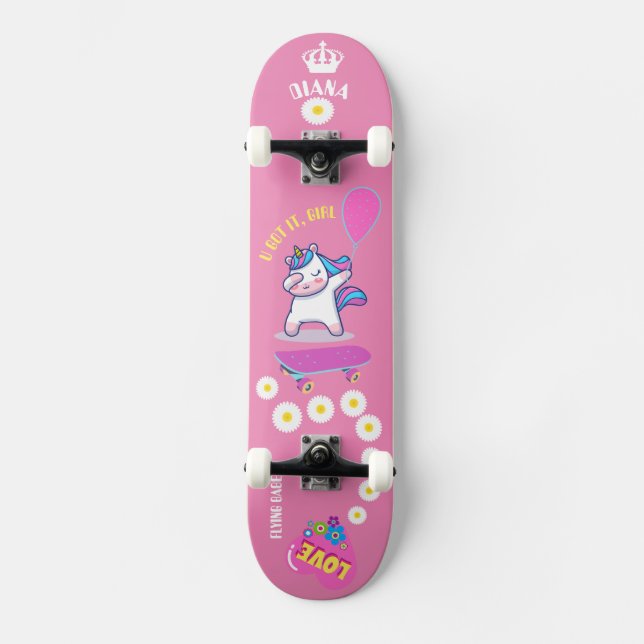 Unicorn på skateboard med personlig bildtexter (Framsida)