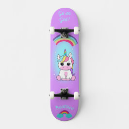 Unicorn på skateboard med personlig bildtexter