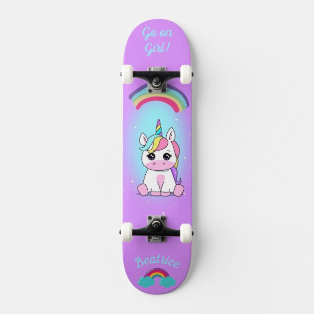 Unicorn på skateboard med personlig bildtexter (Framsida)