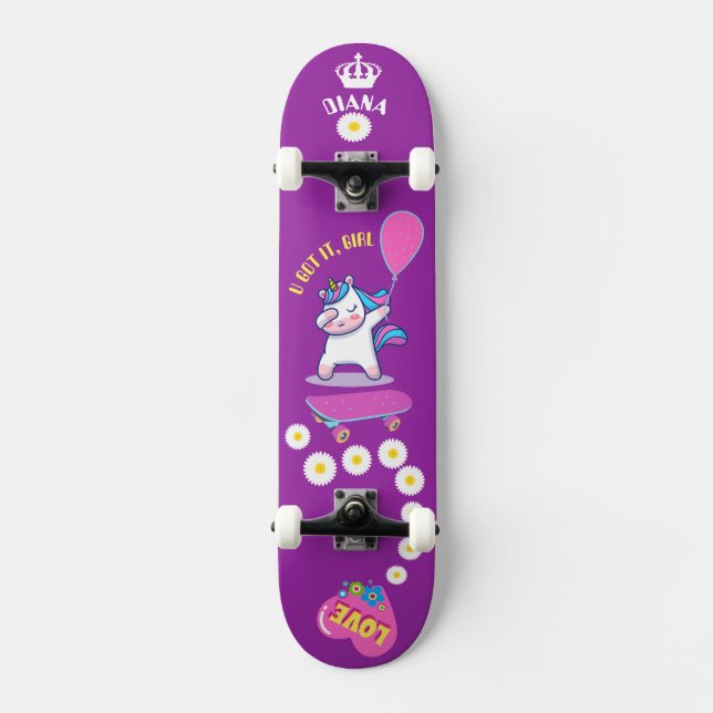 Unicorn på skateboard med personlig bildtexter (Framsida)