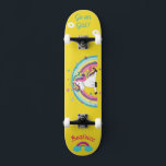 Unicorn på skateboard med personlig bildtexter<br><div class="desc">Unicorn på skateboard med personlig captions Unicorn Personlig Skateboard CLICK on PERSONALIZE MMPLATE OPTION AND Enter the NAMN. du kan också anpassningsbar annan bildtext. Skateboard för coola designad med levande färg och för bakgrunden och en funky som förenar en skateboard. Skateboard ger en underbar gåva till en enhörning av älskare....</div>