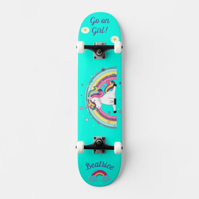 Unicorn på skateboard med personlig bildtexter (Framsida)