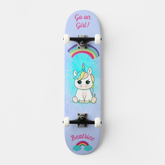 Unicorn på skateboard med personlig bildtexter (Framsida)