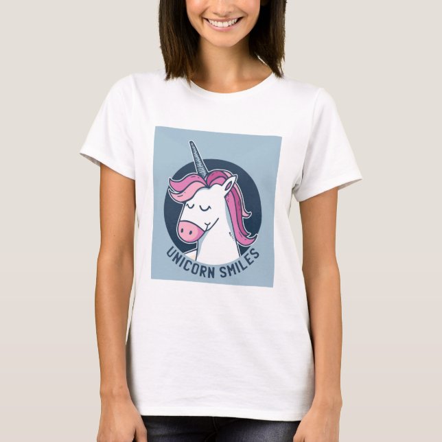 Unicorn Smiles T Shirt (Framsida)