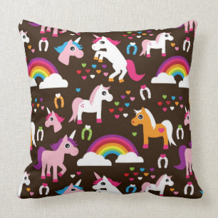 unicornregnbågen lurar bakgrundshästen kudde