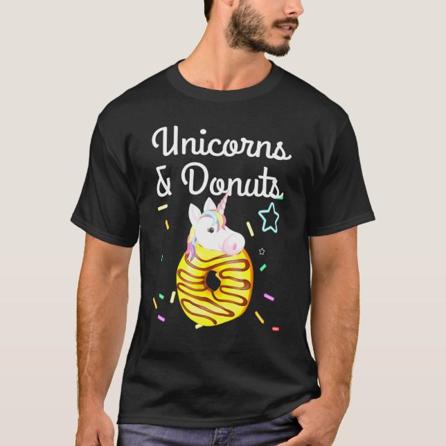 Unicorns and Donuts Cute Sprinkles Doughnut T Shirt (Framsida)