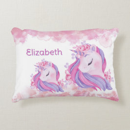 Unicorns! Gör sängdags magiskt med den här anpassn Prydnadskudde