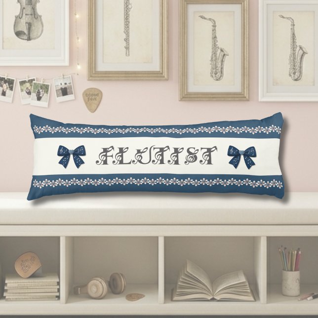Unik blå flöjt dekor musikhörna kroppskudde (Unique navy blue floral body pillow for flutists. )