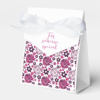 Unik blommigt i rosa/vit presentaskar