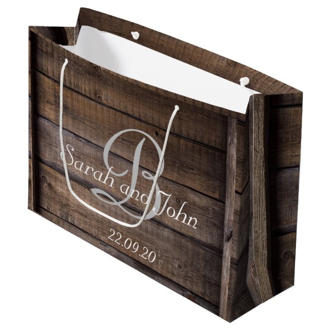 Unik Bröllop Gift Bag för Rustic Wood Monogram (Framsidan Vinklad)