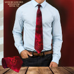 Unik Modern Vin Red Monogram Initial Neck Tie Slips<br><div class="desc">Kolla in den här fantastisk-tiden för honom på en rödburgig vin-design med ett monogram som lätt kan uppdateras. Detta är en unik slips som målades för hand. Denna unika moderna chic kommer att bli ett underbart tillägg till hans affärskontrakt för far, pojkvän, bror eller pappa. Du kan bära den till...</div>
