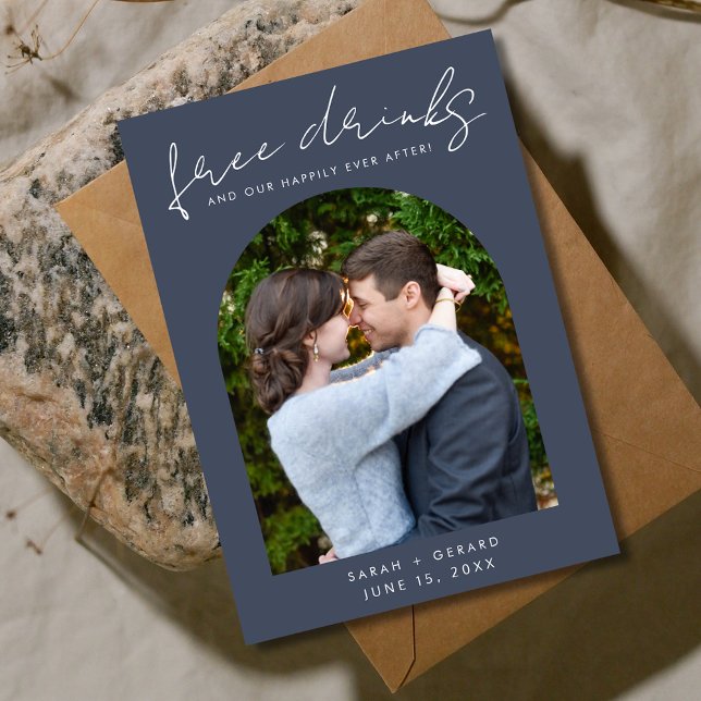 Unikt foto Bröllop i gratis drycker Spara Datumet (Modern Photo Funny Wedding Save The Date)