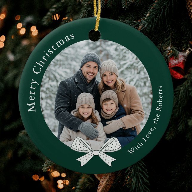 Unikt foto för Boll-Grönten i jultomten Boll Julgransprydnad Keramik (Elegant whimsical bows green and white photo Christmas ornament)