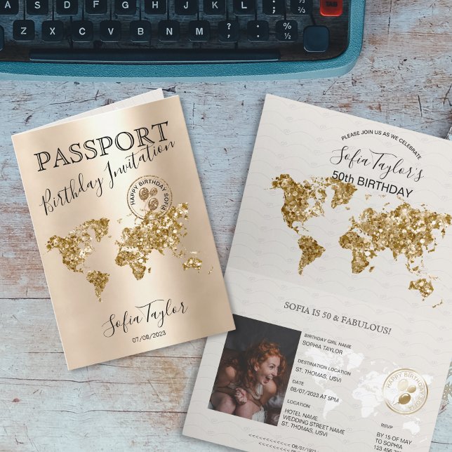 Unikt Grattis på födelsedagen Passport Karta, oavs Inbjudan (gold passport with gold glitter world map and balloons birthday invitation)