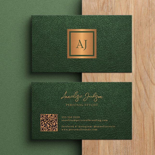 Unique modern bold monogram QR code gold green Visitkort (Skapare uppladdad)
