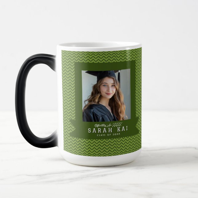 Unique Zigzag Print Boys Graduation Gift Magisk Mugg (Vänster)