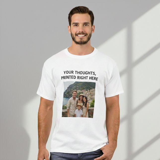 Unisex Personalized Tee (Skapare uppladdad)