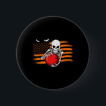 United Stater Flagga Halloween Skeleton Usa Bowlin Knapp<br><div class="desc">United Stater Flagga Halloween Skeleton Usa Bowling Player</div>