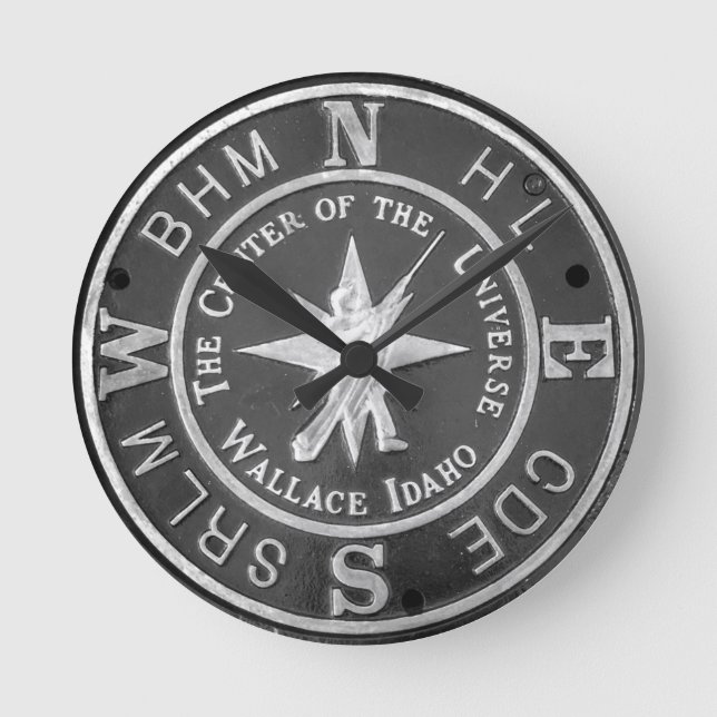 Universidans centrum i Wallace Idaho Rund Klocka (Framsida)