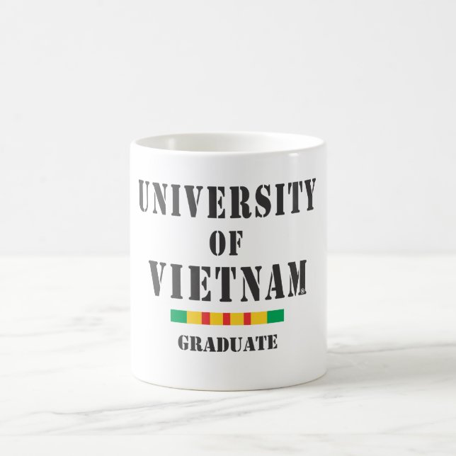 Universiteten av den Vietnam studenten stencilerar Kaffemugg (Center)
