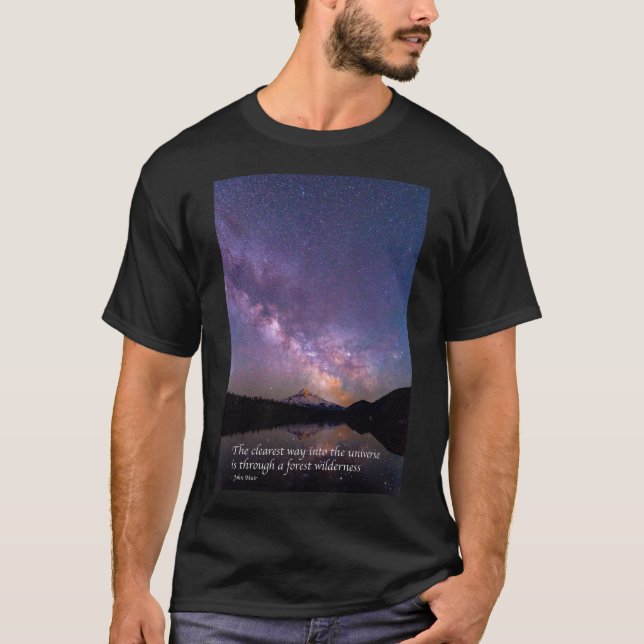 Universum stjärnor John Muir Citat T-Shirt (Framsida)