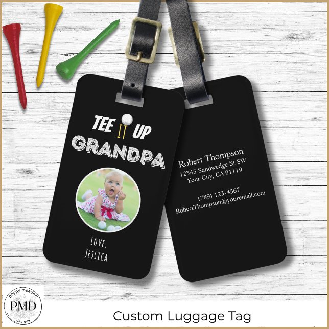 Upp med farfar Anpassningsbar Photo Fars dag Black Bagagebricka (Tee It Up Grandpa Custom Photo Black Golf Luggage Tag with Child or Pet Photo, Name, Contact Info.)