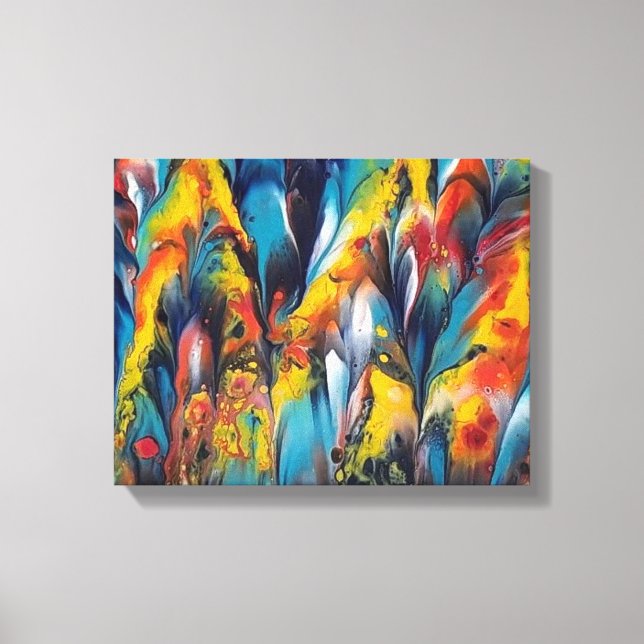 Uppåt Close and Feathery2 Print på en arbetsyta på Canvastryck (Framsida)