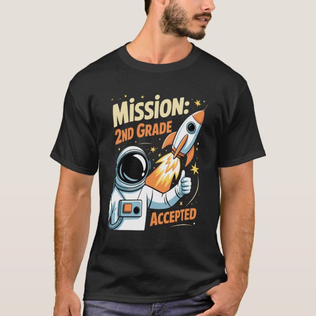Uppdrag Andra 2:a Klass Accepterad Astronaut Tillb T Shirt (Framsida)