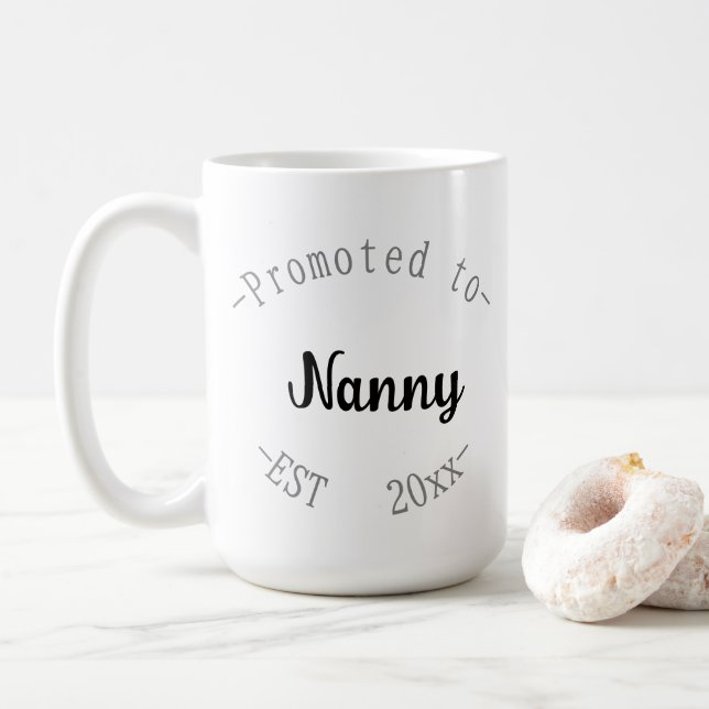 Uppflyttad till barnskötare kaffemugg (Med munk)