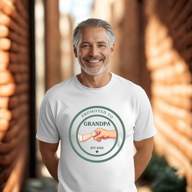 Uppflyttad till Farfar Est. 20XX T-Shirt (Skapare uppladdad)