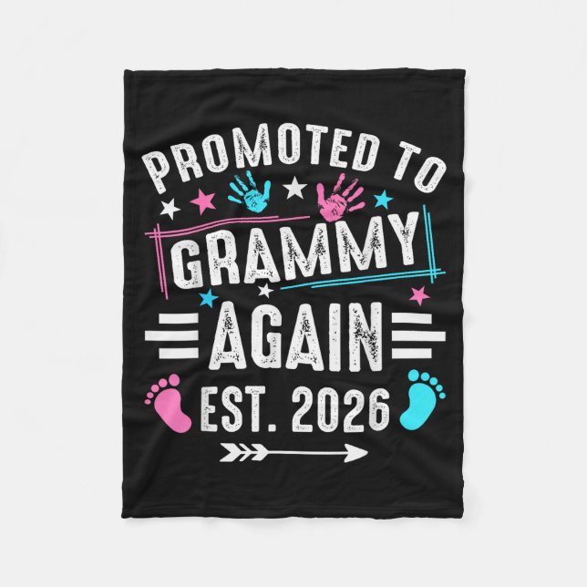 Uppflyttad till Grammy igen Est 2026 Fleecefilt (Framsidan)