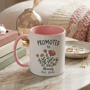 Uppflyttad till Mamma Blommig Mamma Era Konstverk Mugg