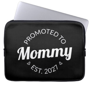 Uppflyttad till Mamma Est 2027 Ny Mamma Tillkännag Laptop Fodral