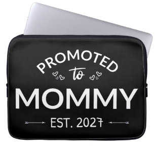 Uppflyttad till Mamma Est 2027 Ny Mamma Tillkännag Laptop Fodral
