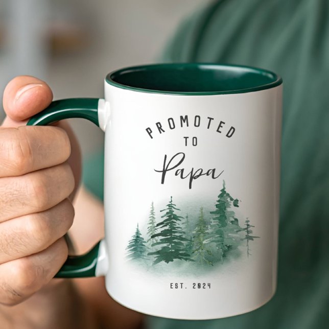 Uppflyttad till Pappa År Est. Mugg (Skapare uppladdad)