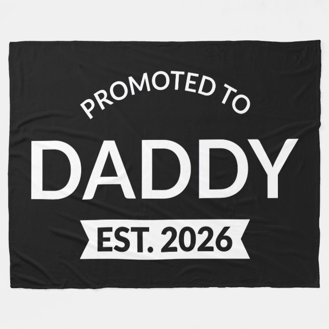 Uppflyttad till pappa Est. 2026 II Fleecefilt (Framsidan (Horisontell))