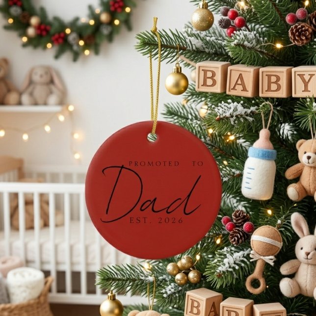 Uppflyttad Till Pappa Julsouvenir Skriptdesign Julgransprydnad Keramik (Skapare uppladdad)