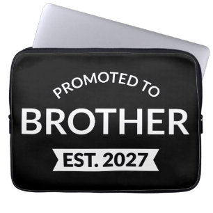 Uppflyttad till storebror Est 2027 Big Brother II Laptop Fodral