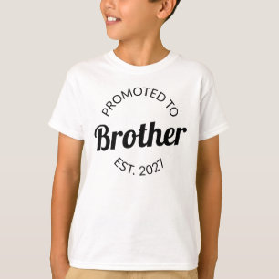 Uppflyttad till storebror Est 2027 Storebror I T Shirt