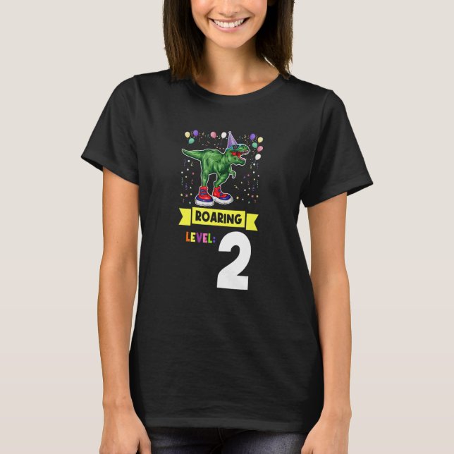 Uppfödningsnivå 2: a födelsedag t shirt (Framsida)