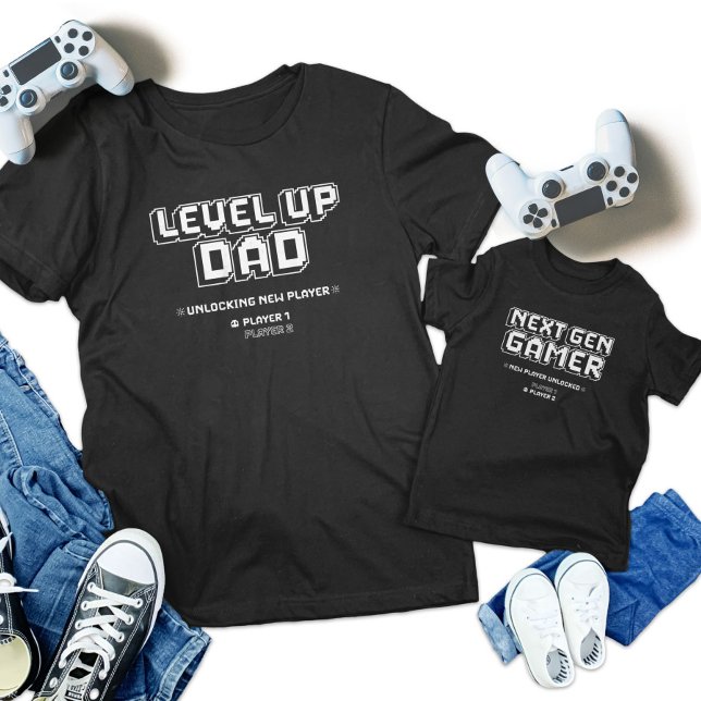 Uppgradera matchning mellan Pappa och underordnade T Shirt (Level Up Gamer Dad Child Next Gen Player Matching Toddler T-shirt)