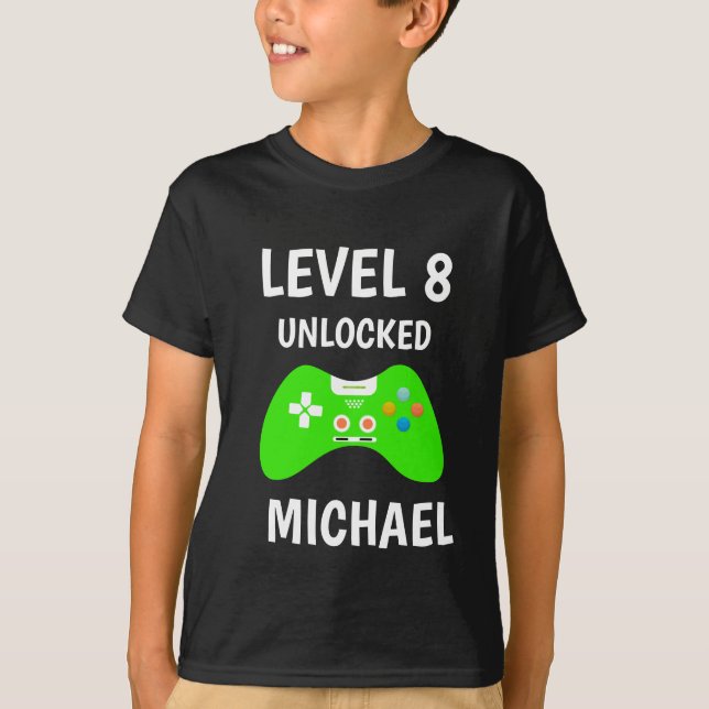 Uppgradera videospelsstyrenhet för födelsedagsbarn t shirt (Framsida)
