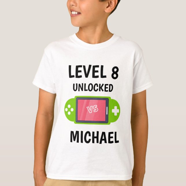 Uppgradera videospelsstyrenhet för födelsedagsbarn t shirt (Framsida)