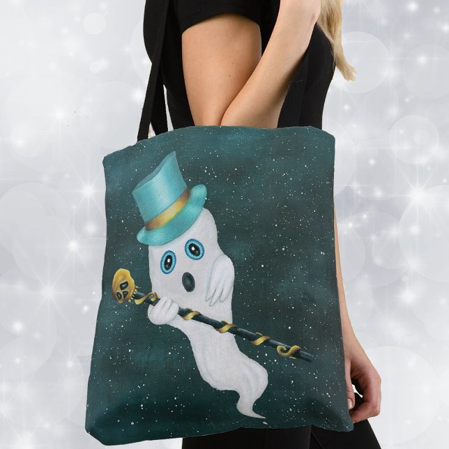 Uppgraderad Ghost Top hat Guld Skull Käpp Blå himm Tygkasse (Cute Floating ghost in blue night sky with top hat skull cane on Halloween tote bag.)